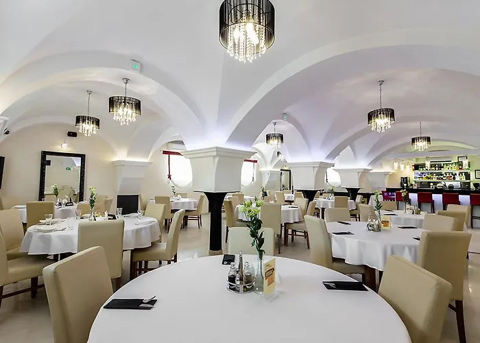 Antonio Jelcz-laskowice Hotel 3*